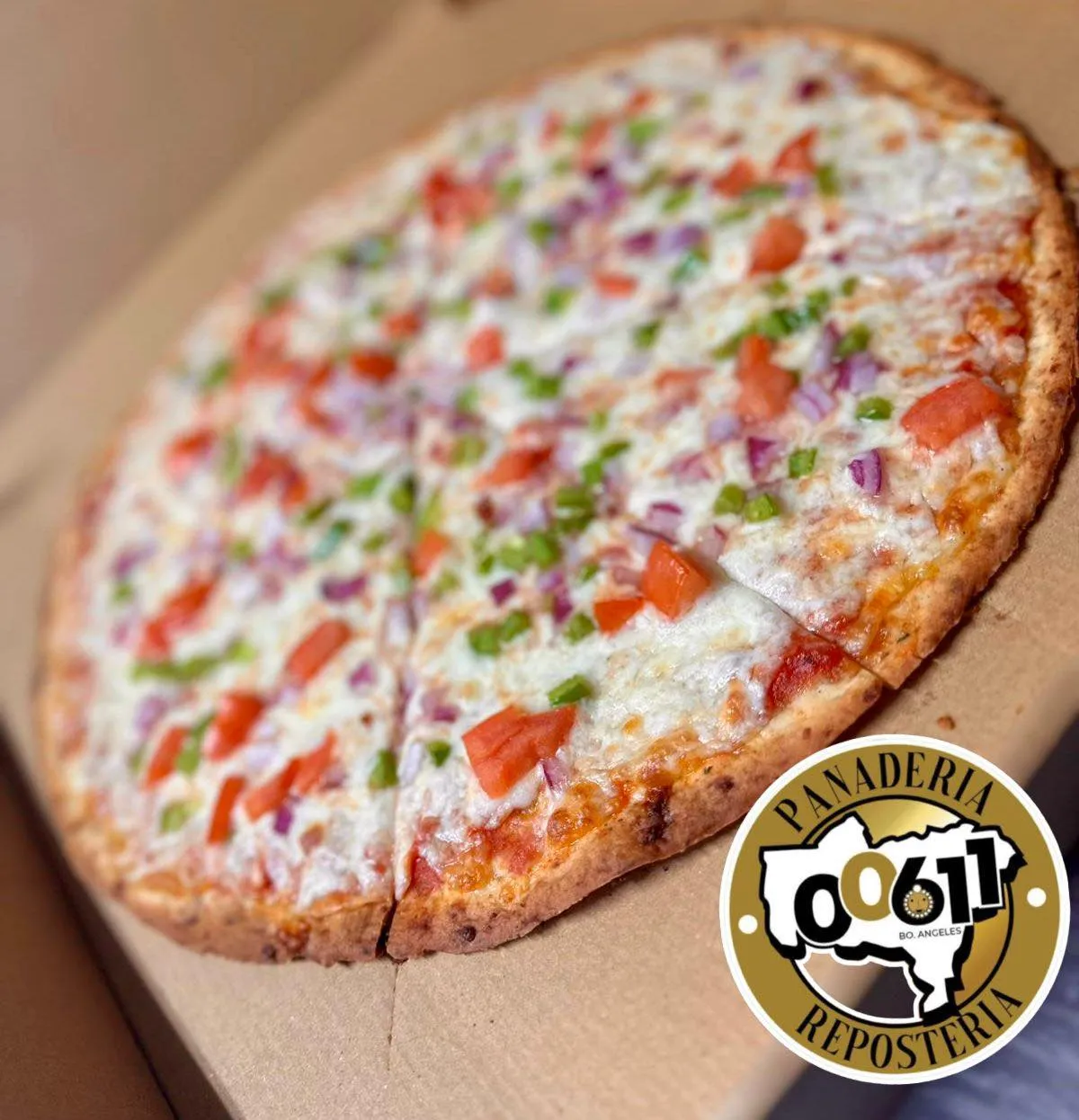 Palitroques de ajo recién horneados